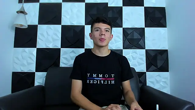 AndyFame1 online show from November 2025 06:41:02 PM