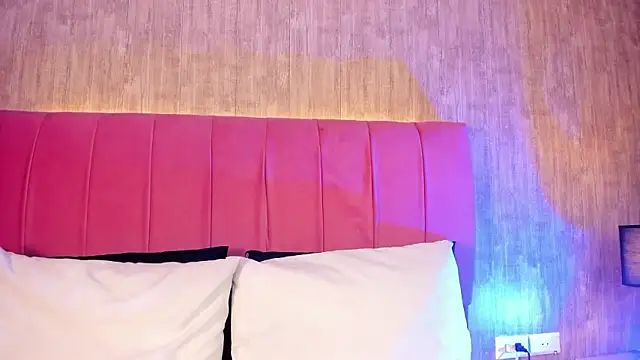 Kendra kobein online show from March 2026 08:03:01 PM