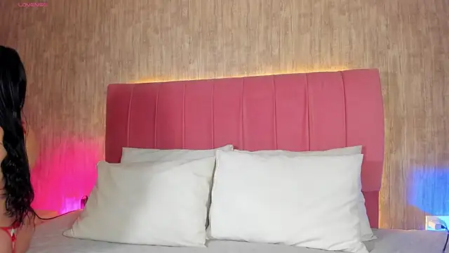 Kendra kobein online show from November 2025 07:50:02 PM