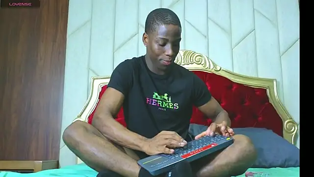 CharlesBrown  online show from October 2025 12:25:02 PM