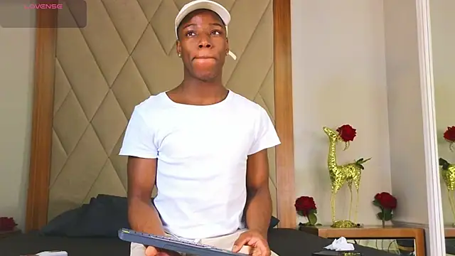 Snapshot of CharlesBrown_ chatting on July 2026 02:54:01 PM CharlesBrown online show from July 2026 02:54:01 PM