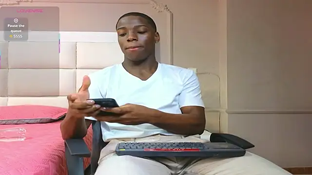 CharlesBrown  online show from October 2025 11:31:02 AM