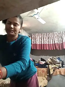 Snapshot of couple_71 chatting on January 2026 06:39:02 AM couple 71 online show from January 2026 06:39:02 AM