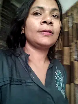 Snapshot of couple_71 chatting on February 2026 05:17:02 AM couple 71 online show from February 2026 05:17:02 AM