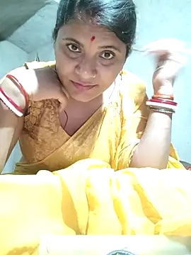couple 71 online show from April 2026 04:10:02 PM