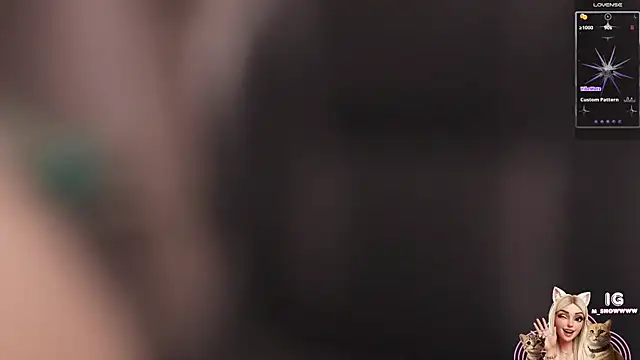 Snapshot of Miila_snow chatting on November 2025 05:35:01 PM Miila snow online show from November 2025 05:35:01 PM