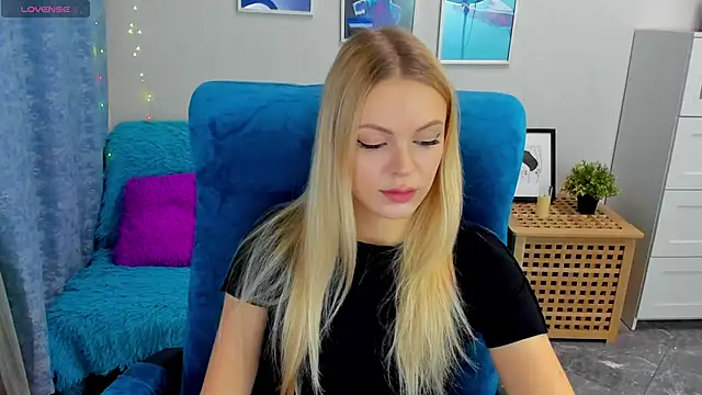 KatherineePierce online show from November 2025 05:50:02 PM