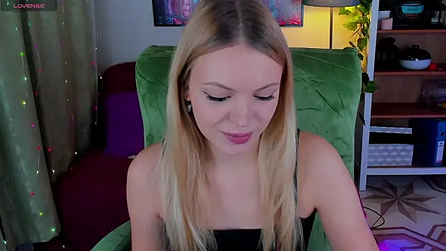 KatherineePierce online show from November 2025 09:51:01 PM