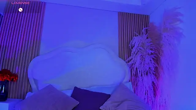 Valeria carter online show from November 2025 08:46:01 PM