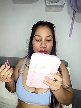 violettaa millerss online show from April 2026 12:05:01 AM