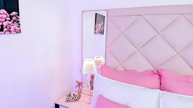 LilBoonew online show from November 2025 12:48:01 PM