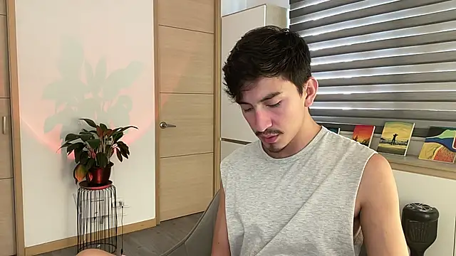 Snapshot of sweettaaron01 chatting on October 2025 06:07:01 PM sweettaaron01 online show from October 2025 06:07:01 PM