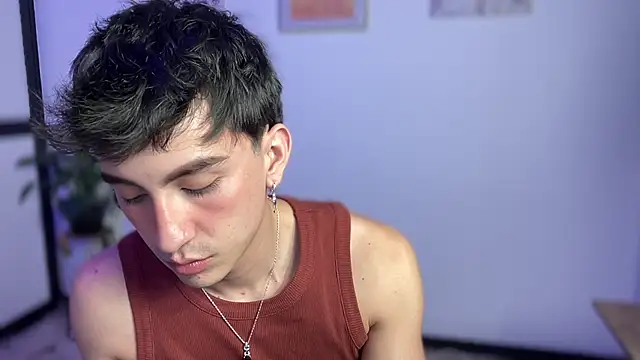 Snapshot of sweettaaron01 chatting on May 2026 12:59:01 AM sweettaaron01 online show from May 2026 12:59:01 AM
