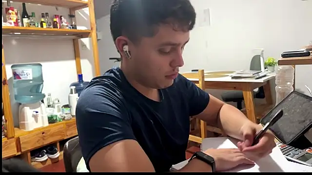 Snapshot of Haustin202 chatting on November 2025 01:53:02 AM Haustin202 online show from November 2025 01:53:02 AM