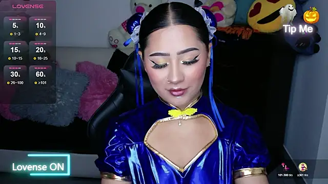 evelyn ch  online show from October 2025 11:29:02 AM