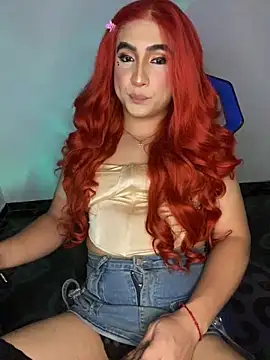 AlineCosta  online show from December 2025 01:30:02 AM