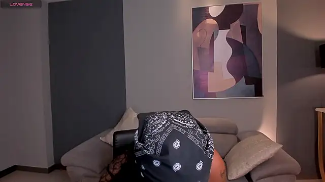 SarahYates online show from March 2026 05:47:02 PM