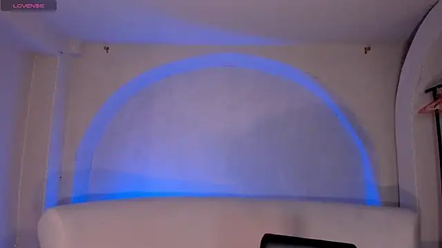 IsabellaMoreau online show from March 2026 07:51:01 PM