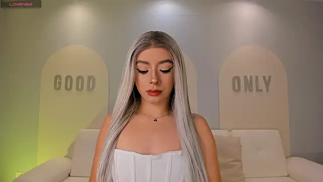 IsabellaMoreau online show from December 2025 08:22:01 PM