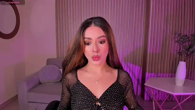 Snapshot of IsabellaMoreau chatting on July 2026 08:12:02 PM IsabellaMoreau online show from July 2026 08:12:02 PM