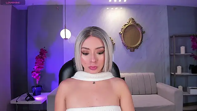 IsabellaMoreau online show from April 2026 08:26:01 PM