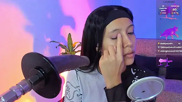 alicemoon   online show from December 2025 10:14:01 AM