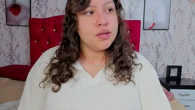 Larissa Antonella online show from December 2025 04:01:01 AM