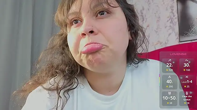 Larissa Antonella online show from November 2025 03:33:02 AM