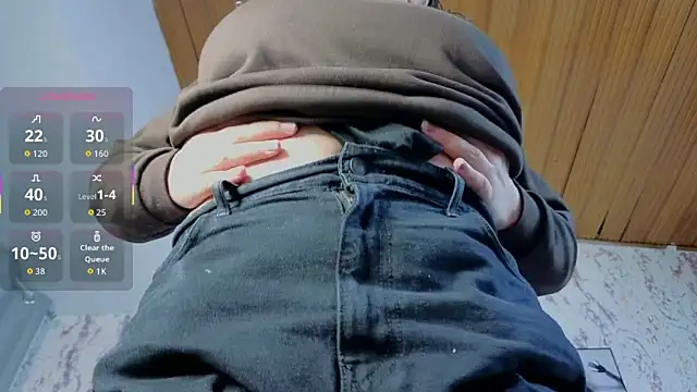 Larissa Antonella online show from November 2025 03:43:02 AM