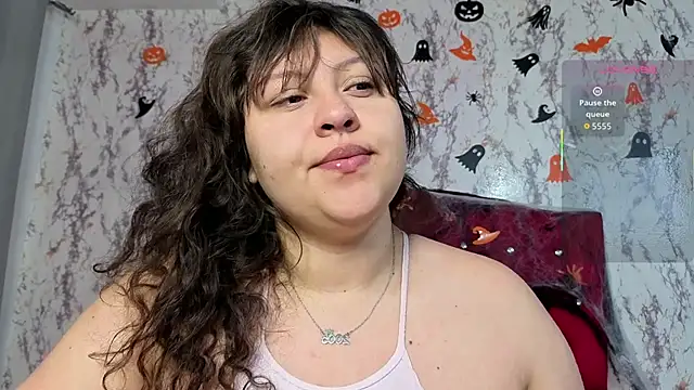 Larissa Antonella online show from October 2025 05:17:02 AM