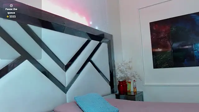 samara selene online show from March 2026 07:09:01 PM