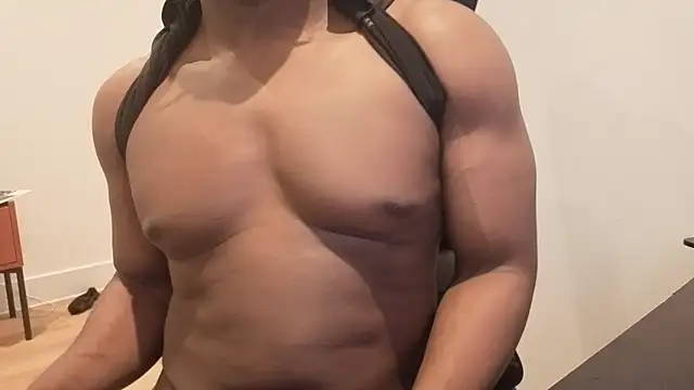 BBCThomas1231 online show from April 2026 07:42:01 PM