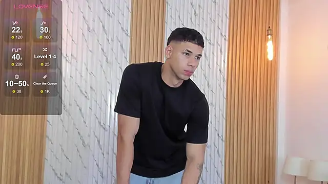 Snapshot of thomas_walker0 chatting on November 2025 11:33:01 AM thomas walker0 online show from November 2025 11:33:01 AM