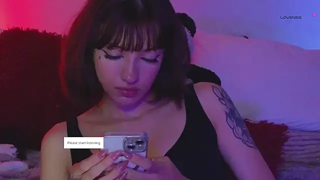 Moonlightt 21 online show from May 2026 10:41:01 PM