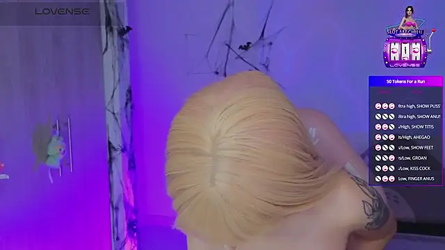 Snapshot of Moonlightt_21 chatting on October 2025 08:22:02 PM Moonlightt 21 online show from October 2025 08:22:02 PM