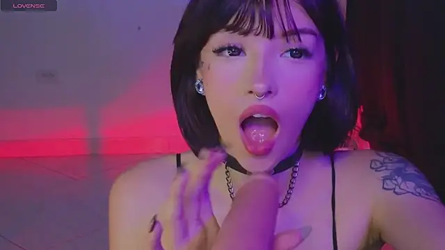 Moonlightt 21 online show from April 2026 09:48:01 PM