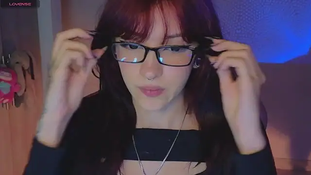 Snapshot of Moonlightt_21 chatting on February 2026 01:29:01 AM Moonlightt 21 online show from February 2026 01:29:01 AM