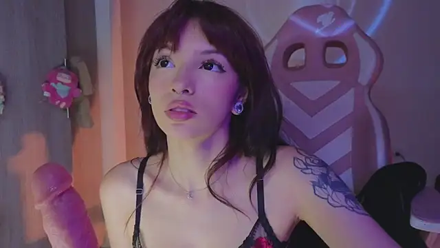 Snapshot of Moonlightt_21 chatting on February 2026 11:59:01 PM Moonlightt 21 online show from February 2026 11:59:01 PM