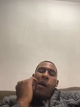Snapshot of freedmar chatting on October 2025 05:31:01 AM freedmar online show from October 2025 05:31:01 AM
