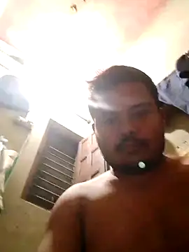 Snapshot of CatchingBouquet chatting on October 2025 01:58:02 PM CatchingBouquet online show from October 2025 01:58:02 PM