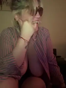 Granlady7 online show from April 2026 09:24:01 AM