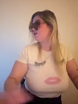 Granlady7 online show from June 2026 10:31:01 AM