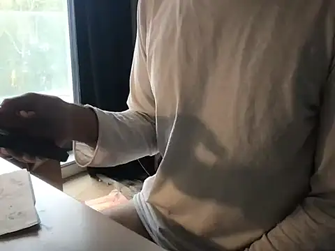 Snapshot of TomTop_11 chatting on October 2025 07:31:02 AM TomTop 11 online show from October 2025 07:31:02 AM