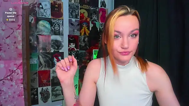 Ida FaneStain online show from December 2025 09:09:01 AM