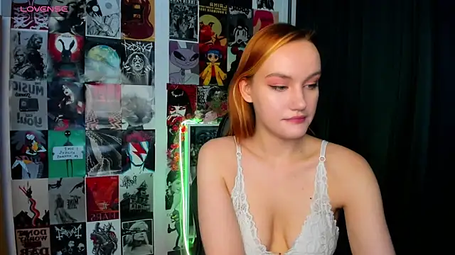 Ida FaneStain online show from October 2025 02:22:02 AM