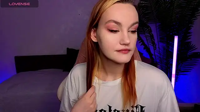 Ida FaneStain online show from April 2026 07:09:01 AM