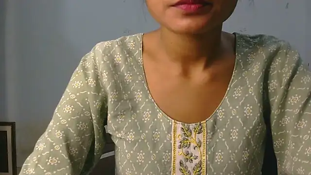 Aarti misty71 online show from May 2026 05:33:01 AM