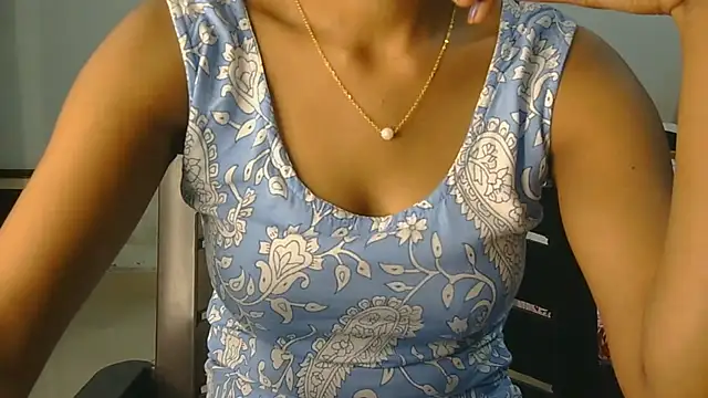 Snapshot of Aarti_misty71 chatting on July 2026 05:52:02 AM Aarti misty71 online show from July 2026 05:52:02 AM
