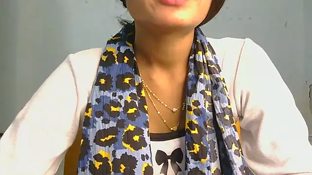 Aarti misty71 online show from April 2026 05:09:01 AM