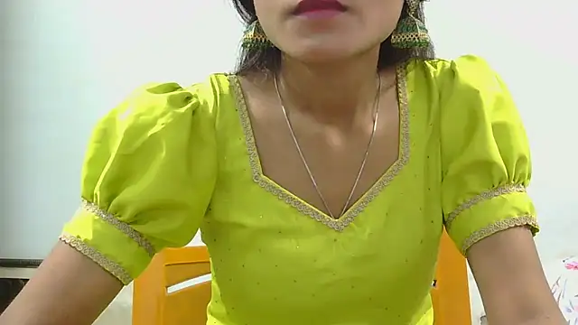 Aarti misty71 online show from December 2025 05:01:02 AM